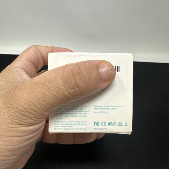 Fitbit Flex FB401BK Black Wireless Activity Sleep Tracker New Sealed NIB - Picture 6 of 6